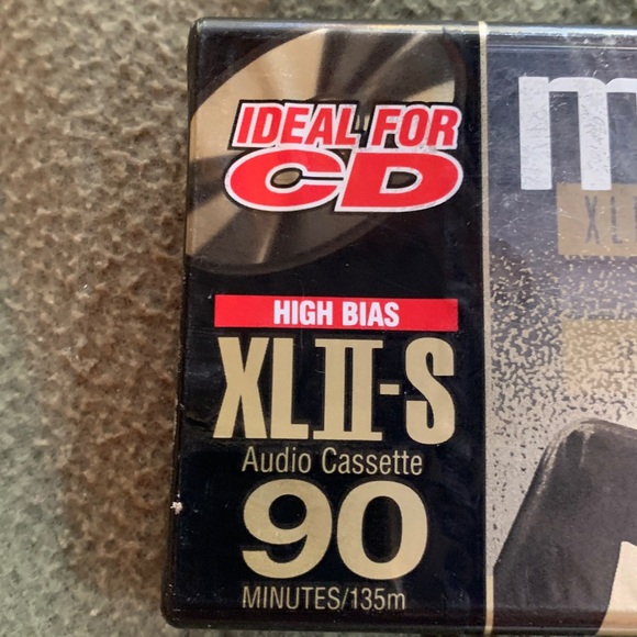 NIP Maxwell 90 minute High Bias XLII-S audio cassette. Black magnetite. - Picture 2 of 6